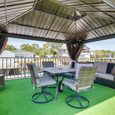 Riverfront Apt With Boat Dock And Slip In Edgewater